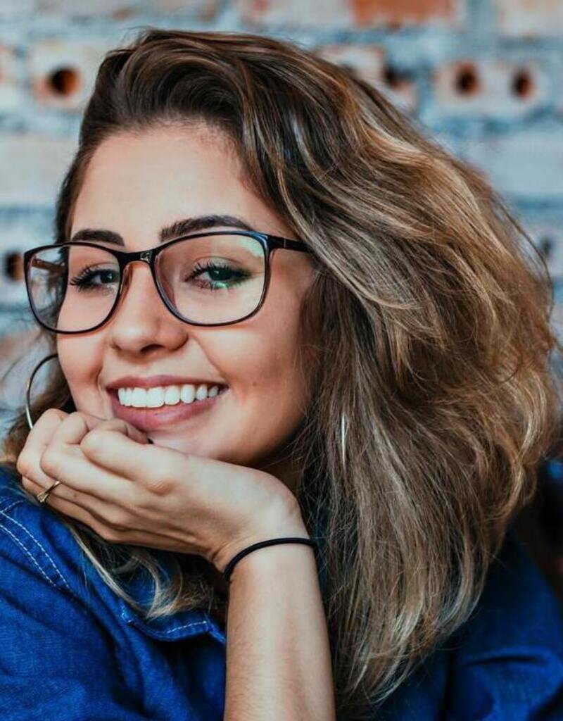 Unsere Beraterin Mira